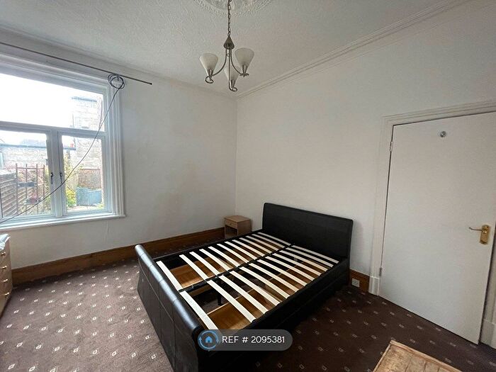 1 Bedroom Flat To Rent In Newton Drive, Blackpool, FY3