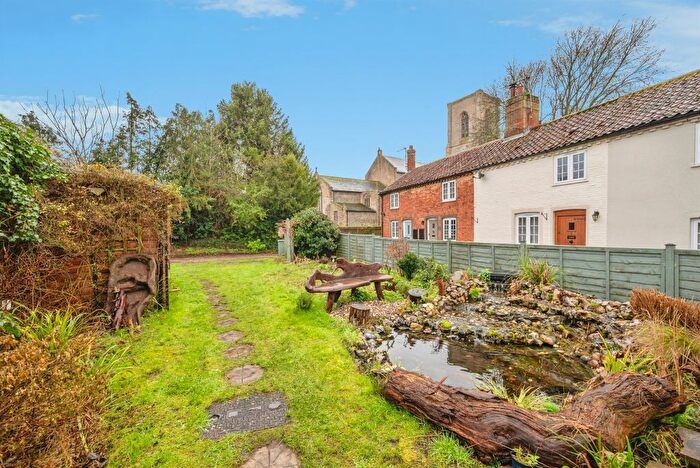 3 Bedroom Terraced House For Sale In High Street, Cawston, Norwich, NR10