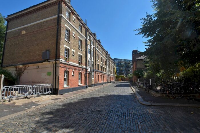 1 Bedroom Flat To Rent In Gibson Gardens, London, N16