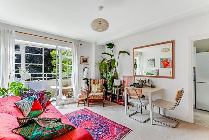 2 Bedroom Flat To Rent In Hornsey Lane, Highgate, N6