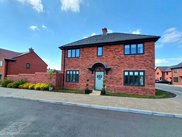 4 Bedroom Detached House For Sale In Sumner Grove, Wollaston, Northamptonshire, NN29