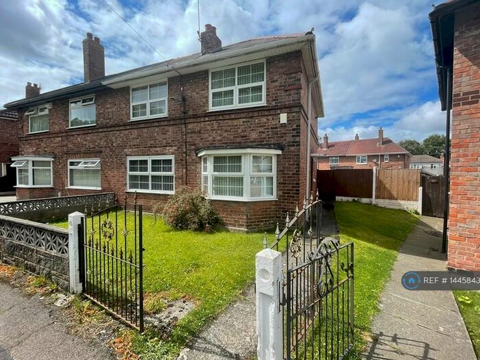 3 Bedroom Semi-Detached House To Rent In Muirhead Avenue, Liverpool, L13