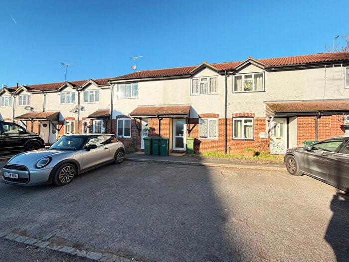 2 Bedroom Terraced House For Sale In Willowmead, Staines-Upon-Thames, TW18