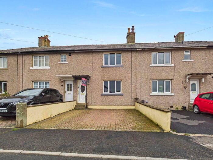 2 Bedroom Terraced House To Rent In Hillside Crescent, Skipton, BD23