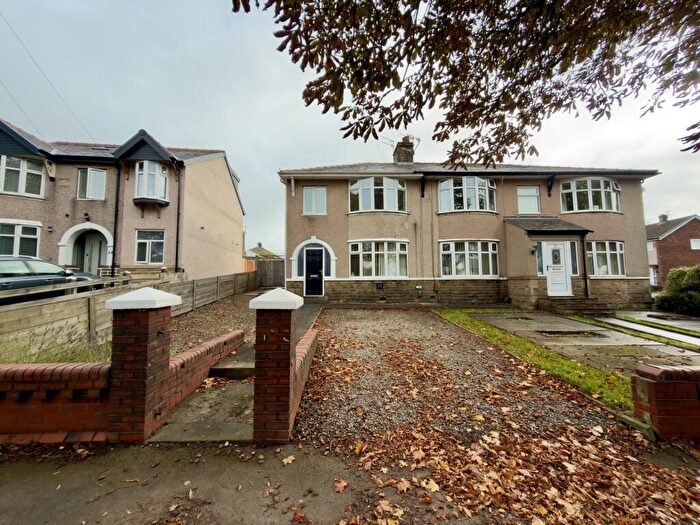 3 Bedroom Semi Detached House For Sale In Eastern Avenue, Burnley, BB10
