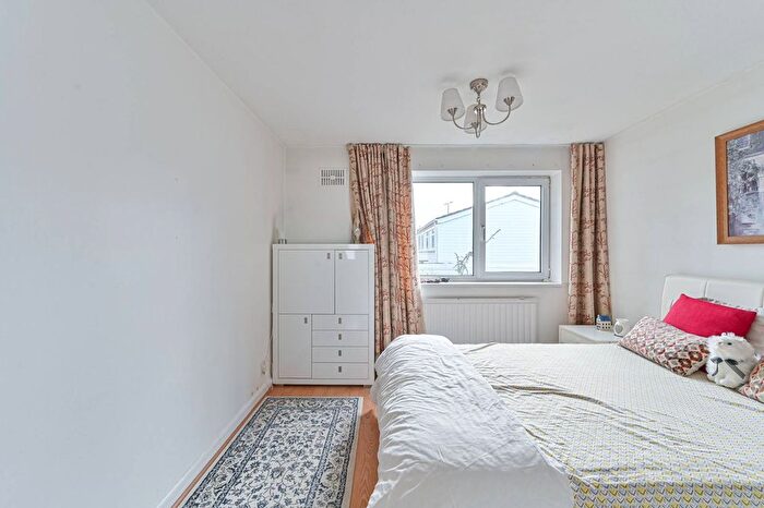 4 Bedroom Detached House For Sale In Alleyn Park, West Dulwich, London, SE21