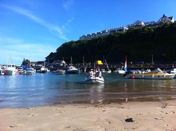 3 Bedroom Terraced House To Rent In Oakhill Drive, Saundersfoot, SA69