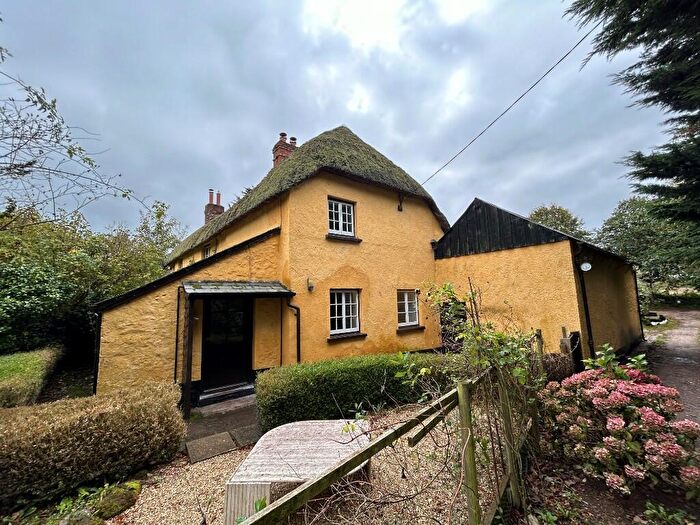 2 Bedroom Semi-Detached House To Rent In Coggins, EX5