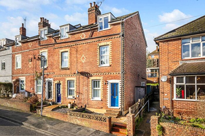 3 Bedroom End Terrace House For Sale In Silverdale Road, Tunbridge Wells (Close To Station), TN4