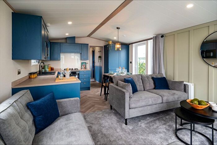 2 Bedroom Park Home For Sale In Carr Lane, Middleton Morecambe, LA3