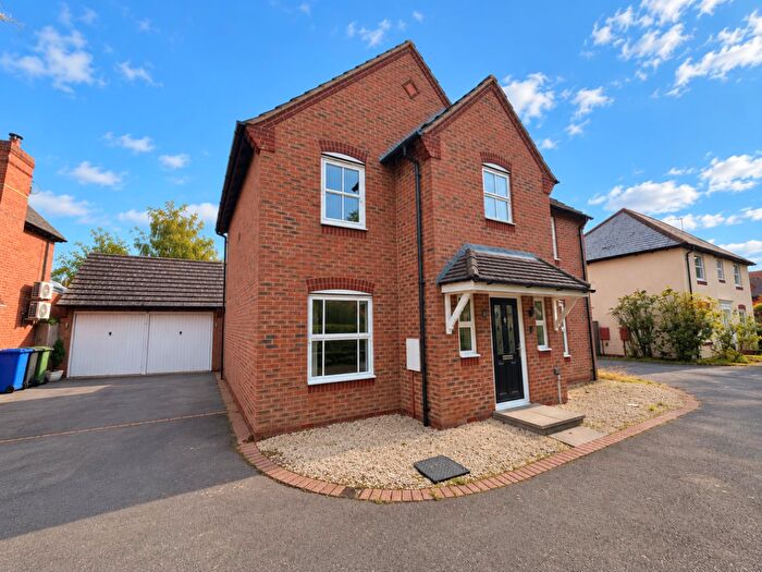 4 Bedroom Detached House To Rent In Poachers Close, Grange Park, NN4