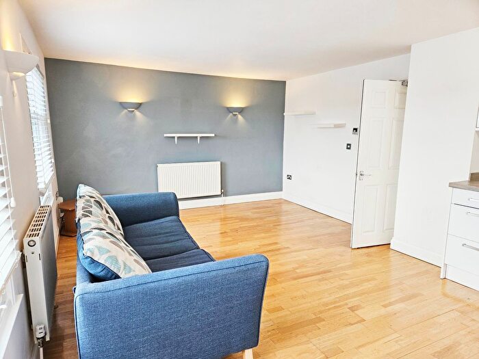 1 Bedroom Flat To Rent In Flat, Maidstone, ME16
