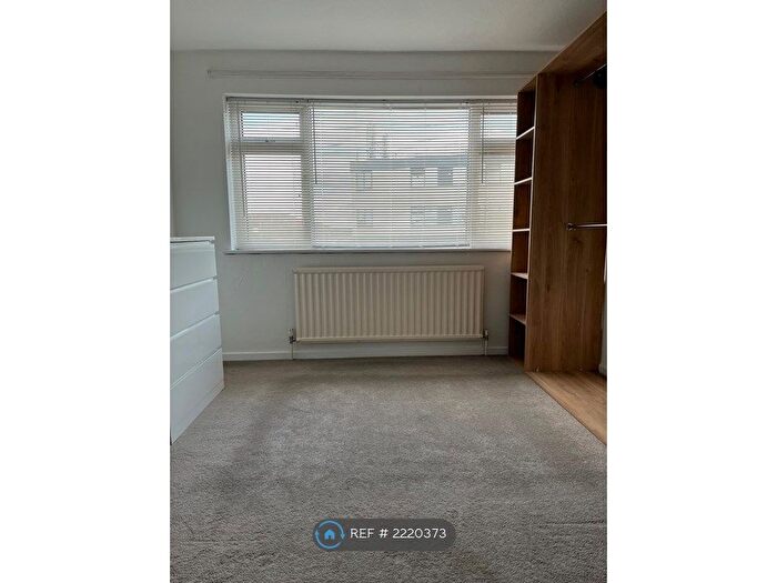 3 Bedroom Terraced House To Rent In Gordon Road, Stanford-Le-Hope, SS17