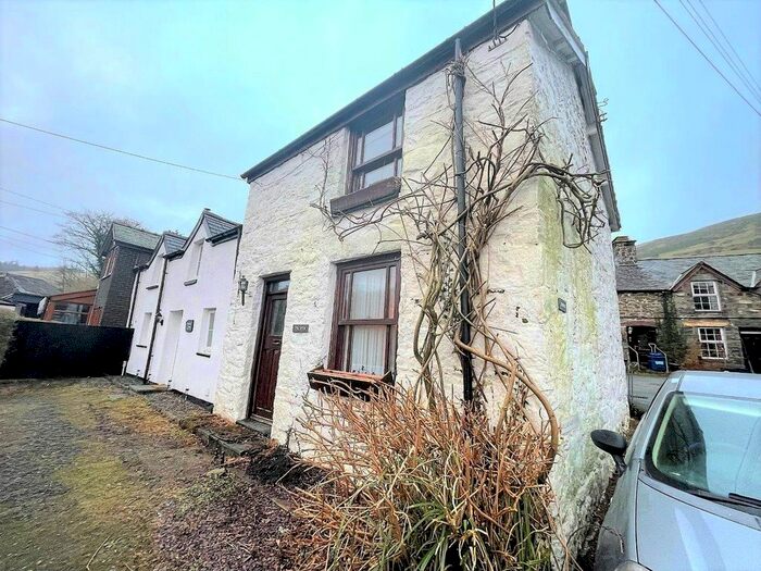 2 Bedroom End Of Terrace House For Sale In Mallwyd, Machynlleth, Gwynedd, SY20