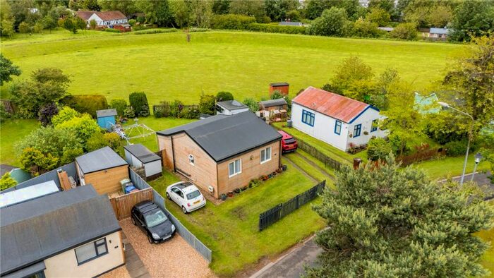 2 Bedroom Bungalow For Sale In Main Road, Humberston Fitties, Grimsby, Lincolnshire, DN36