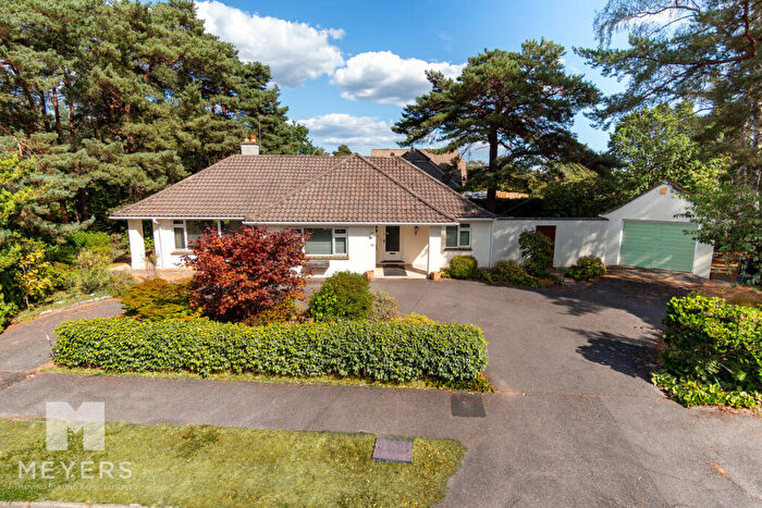 3 Bedroom Bungalow For Sale In St. Ives Park | Ashley Heath |, BH24