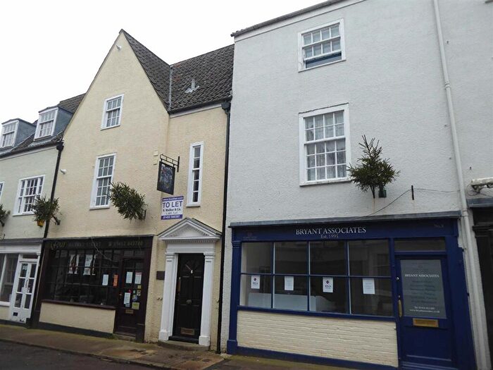 3 Bedroom Flat To Rent In Market Street, Wotton Under Edge, GL12