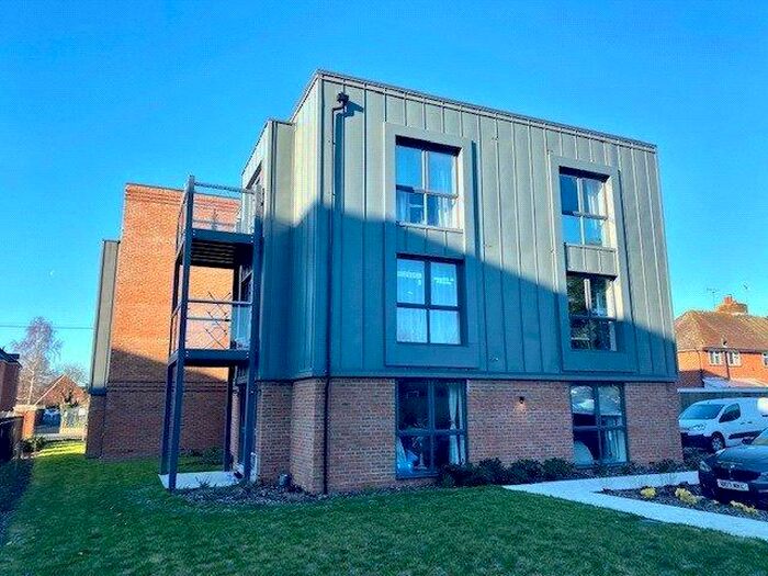 2 Bedroom Apartment To Rent In Canada Court, Toynbee Road, Eastleigh, Hampshire, SO50