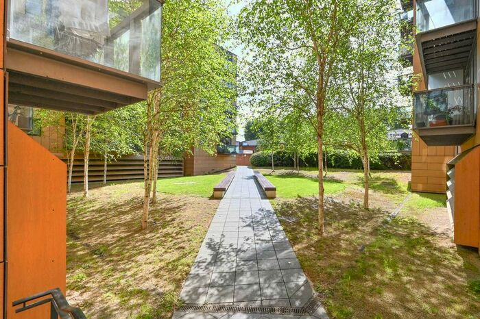 2 Bedroom Flat To Rent In London Road, Isleworth, TW7