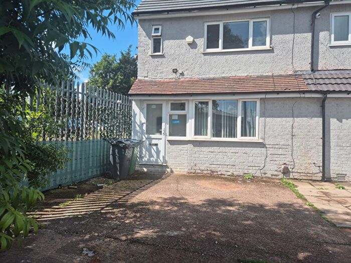 3 Bedroom End Of Terrace House To Rent In Wolverhampton Road, Oldbury, B69