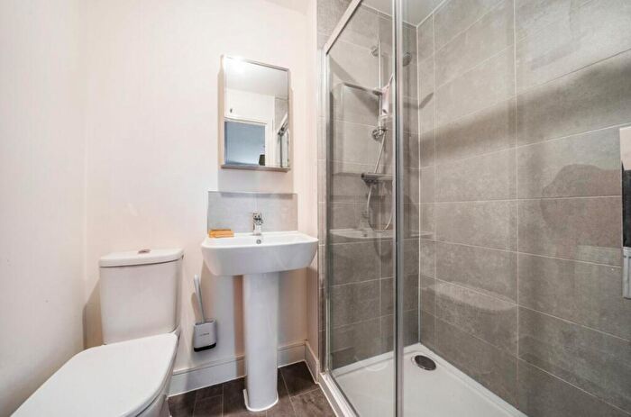 4 Bedroom Detached House For Sale In Teal Walk, Biddenham, MK40
