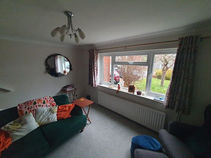 2 Bedroom Semi Detached House To Rent In Harlington, LU5