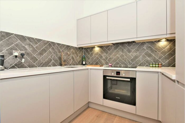 1 Bedroom Apartment To Rent In Carey Road, Wokingham, RG40