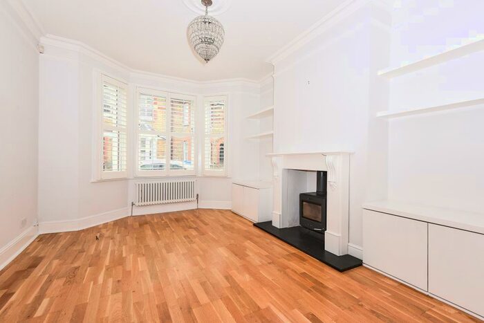 4 Bedroom Terraced House To Rent In Albany Road, Windsor, SL4