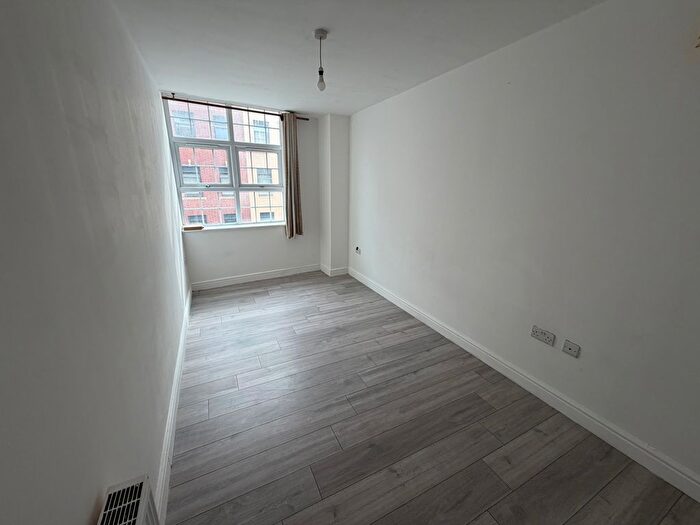 1 Bedroom Flat To Rent In West Street, Sheffield, S1