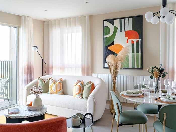 1 Bedroom Flat For Sale In Pegler Square, Kidbrooke Village Sales And Marketing Suite, London, SE3