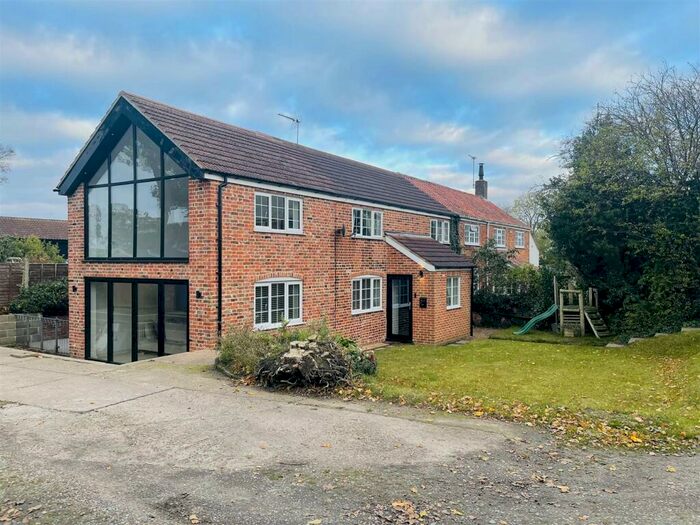 4 Bedroom Cottage For Sale In The Street, Lound, Lowestoft, NR32