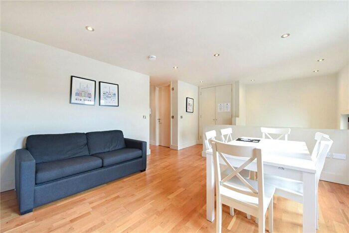 2 Bedroom Apartment To Rent In Hatton Garden, Clerkenwell, London, EC1N