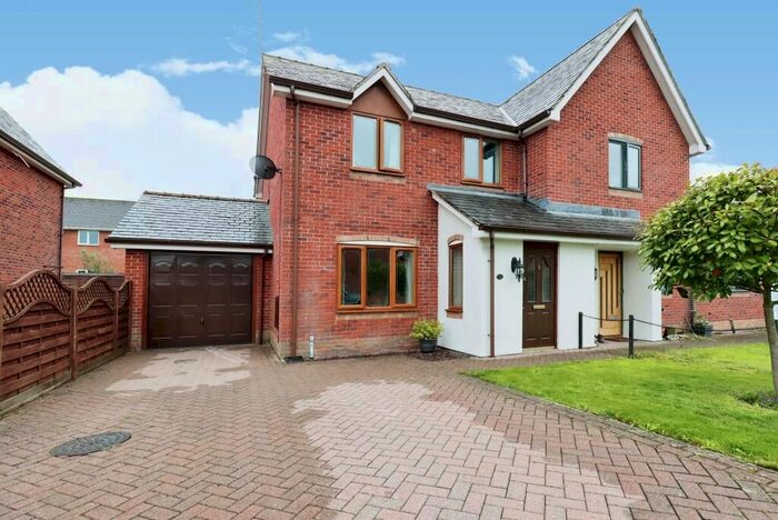 3 Bedroom Semi-Detached House For Sale In Orchard Croft, Llandrinio, Llanymynech, SY22