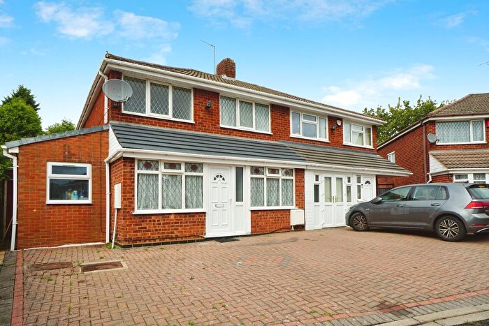3 Bedroom Semi-detached House For Sale In Spring Parklands, Russells Hall, Dudley, DY1