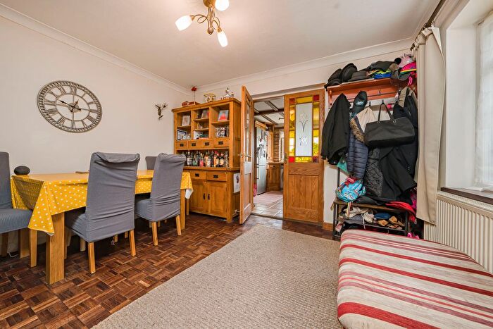3 Bedroom End Of Terrace House For Sale In Newtown Road, New Denham, Uxbridge, UB9