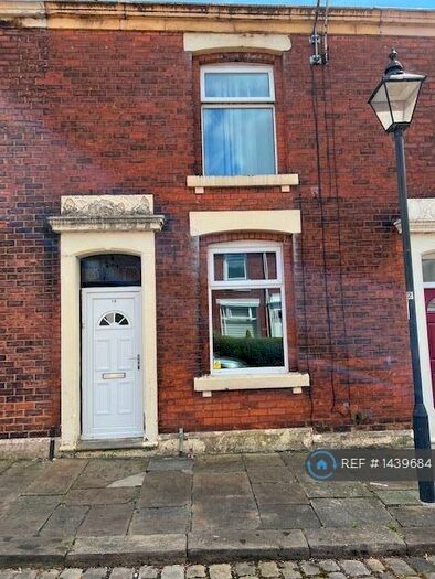 2 Bedroom Terraced House To Rent In Pink Place, Blackburn, BB2