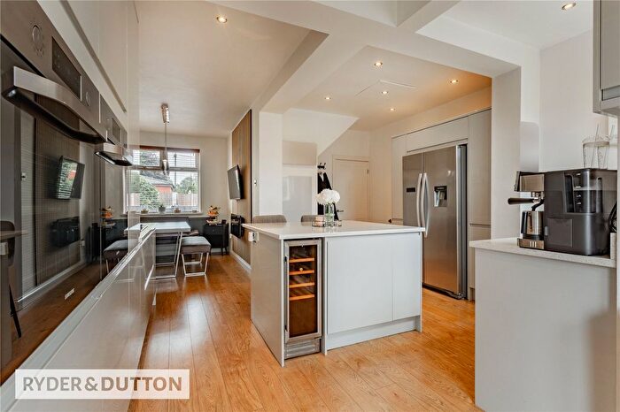 4 Bedroom Semi-detached House For Sale In Lilac Grove, Moston, Manchester, M40