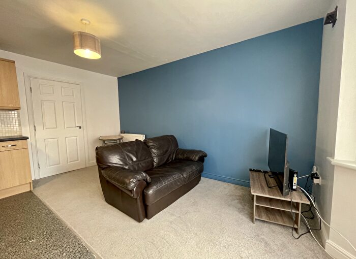 2 Bedroom Flat To Rent In A Robey Court, LN5