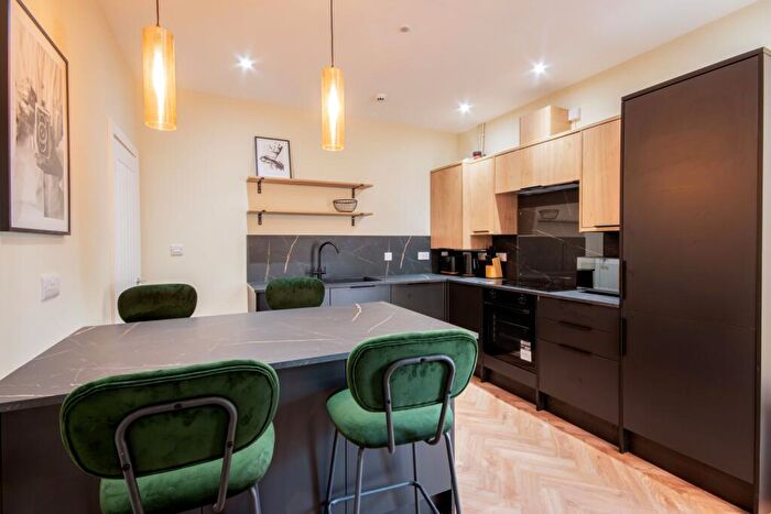 1 Bedroom Flat To Rent In Room, Trafalgar Road, Beeston, Nottingham, Nottinghamshire, NG9