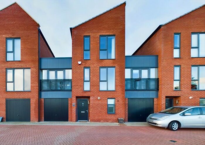 4 Bedroom House To Rent In Kingsway Boulevard, Derby, DE22