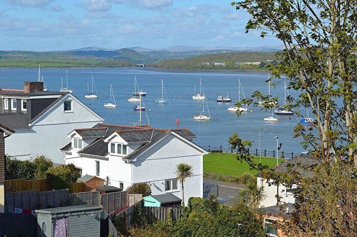 2 Bedroom Flat For Sale In Biscombe Gardens, Saltash, Cornwall, PL12