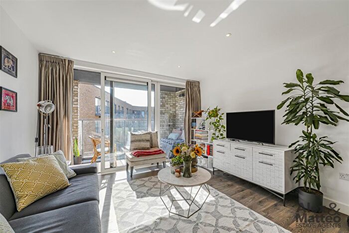 3 Bedroom Flat For Sale In Marine Wharf, Canada Water, SE16