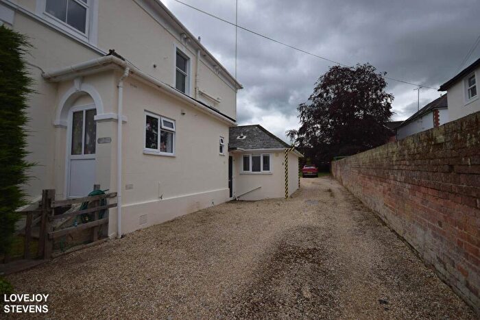 1 Bedroom Flat To Rent In Porchester Road, Newbury, RG14