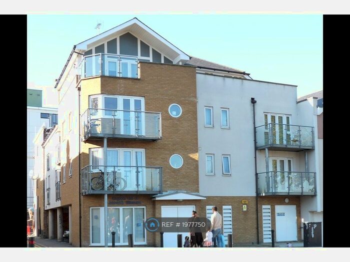 1 Bedroom Flat To Rent In South Street, Gravesend, DA12