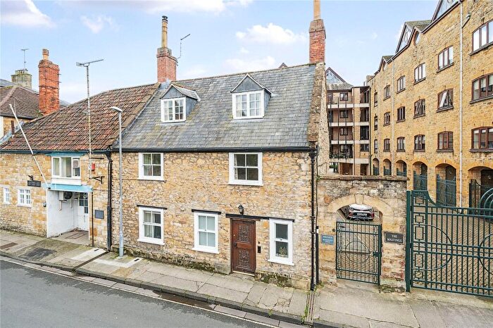 4 Bedroom End Of Terrace House To Rent In Long Street, Sherborne, Dorset, DT9