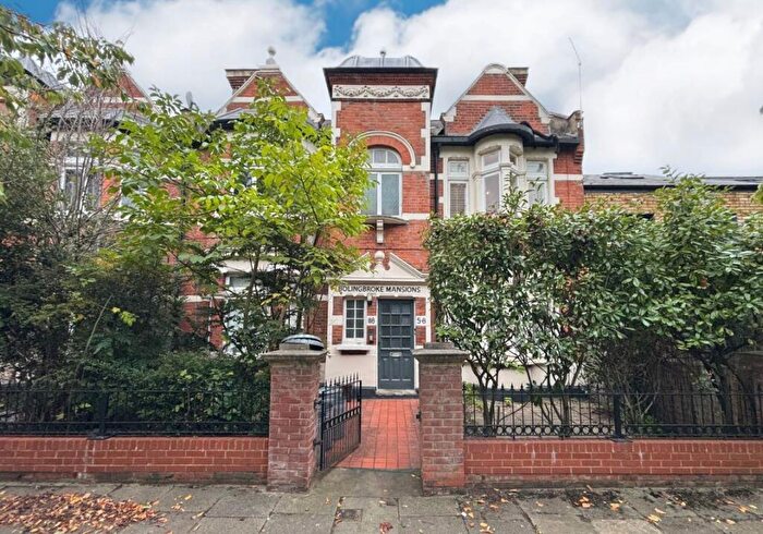 2 Bedroom Flat For Sale In Flat, Bolingbroke Grove, Wandsworth, London, SW11