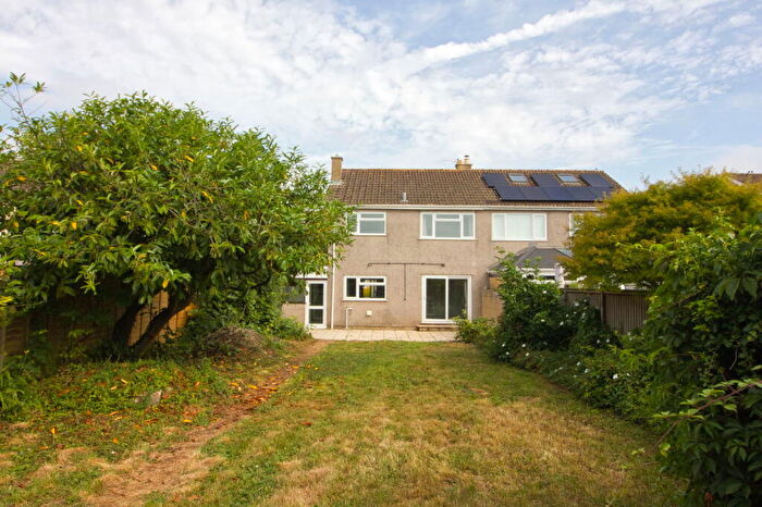 3 Bedroom Semi-Detached House For Sale In Round Barrow Close, Colerne, Chippenham, SN14