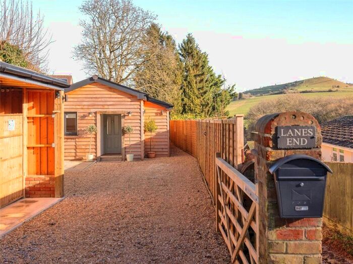 3 Bedroom Bungalow To Rent In Milditch Lane, Bratton, BA13