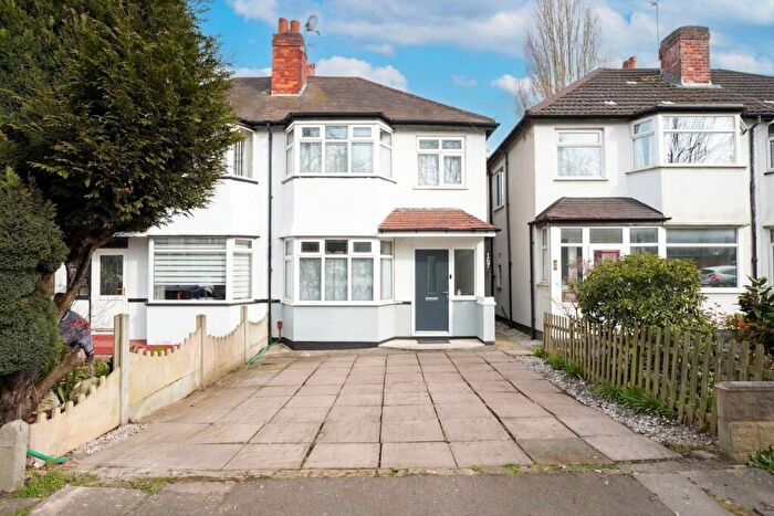 3 Bedroom Semi Detached House For Sale In Cateswell Road, B11