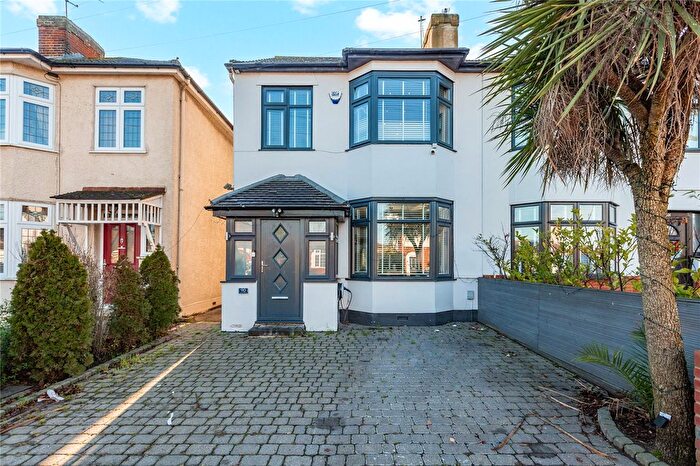 4 Bedroom Semi Detached House For Sale In Cranham Road, Hornchurch, RM11